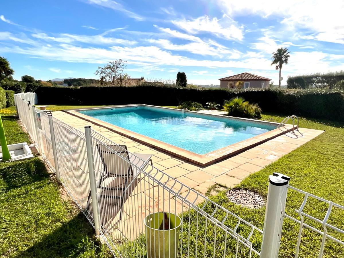 Appartement Sanary Vue Mer Au Calme Exterior photo