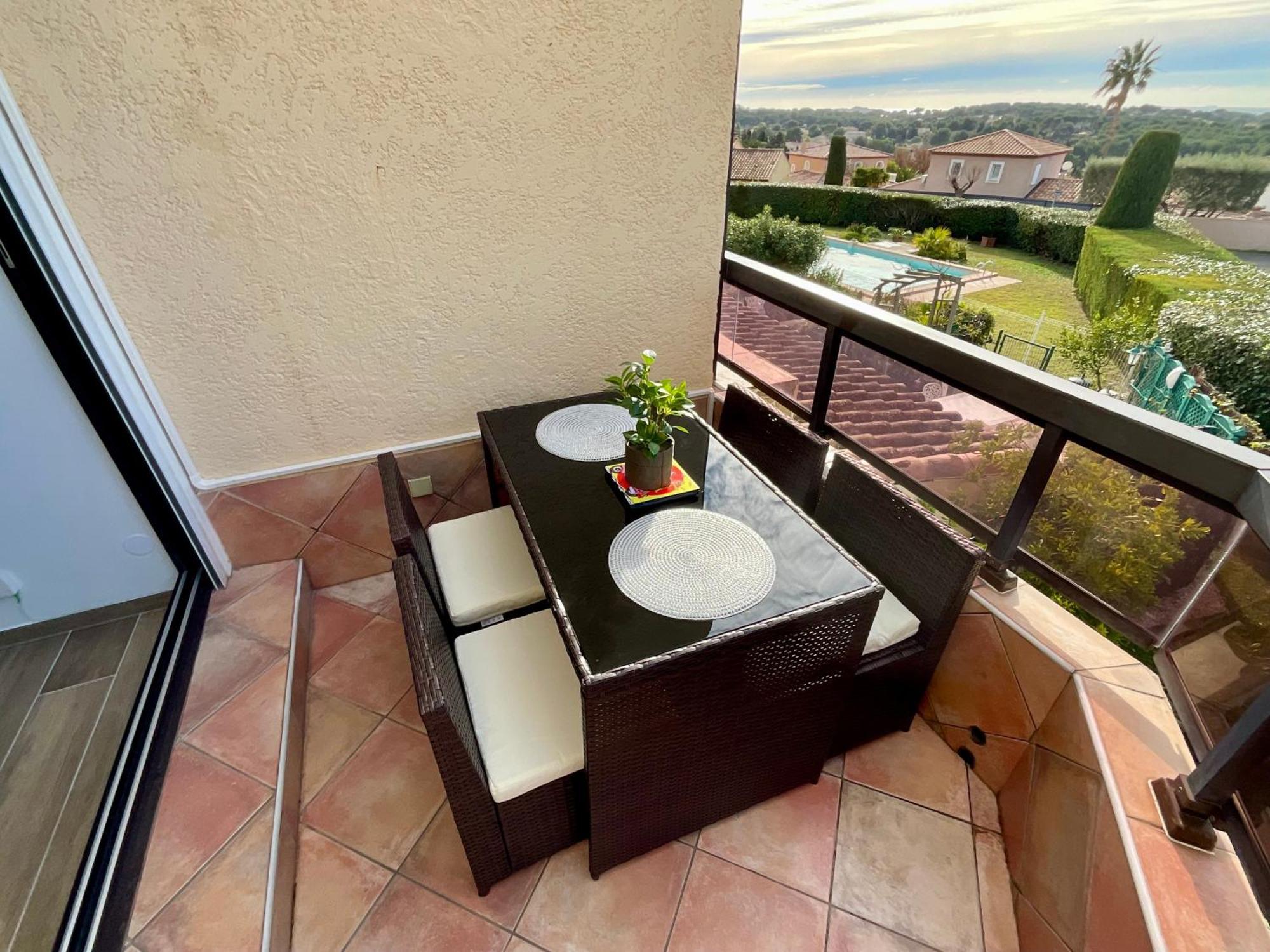 Appartement Sanary Vue Mer Au Calme Exterior photo